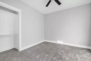 419 W 5th St, Bonham, TX 75418 - Photo 16