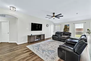 8201 Steel Dust Dr, Fort Worth, TX 76179 - Photo 4