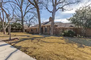 3410 Oxford Dr, Rowlett, TX 75088 - Photo 2