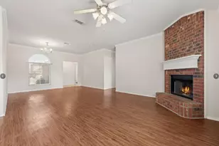 6930 Misty Meadow Ln, Arlington, TX 76002 - Photo 4