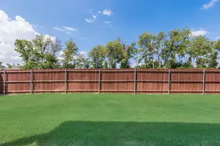 10611 Hidden Holw Dr, Grand Prairie, TX 76065 - Photo 22