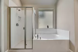 10611 Hidden Holw Dr, Grand Prairie, TX 76065 - Photo 20