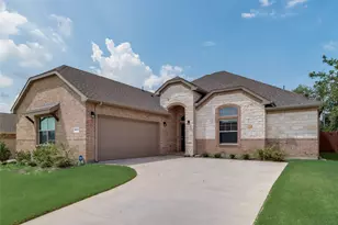 10611 Hidden Holw Dr, Grand Prairie, TX 76065 - Photo 2