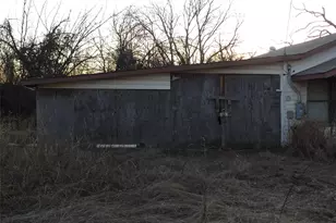 1051 Parker Dairy Rd, Forestburg, TX 76239 - Photo 4