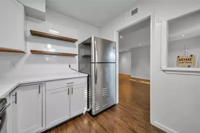 5043 Les Chateaux Drive #214, Dallas, TX 75235 - Photo 2