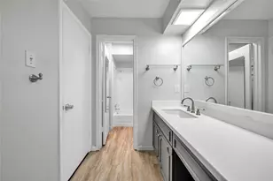 5043 Les Chateaux Dr, Dallas, TX 75235 - Photo 2