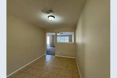 1002 Harbor Lakes Drive, Granbury, TX 76048 - Photo 10