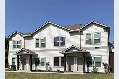 207 W Cloud Street #C, Gainesville, TX 76240 - Photo 2