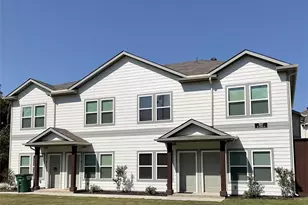 207 W Cloud St, Gainesville, TX 76240 - Photo 2