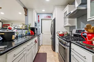 8616 Flicker Ln, Dallas, TX 75238 - Photo 12