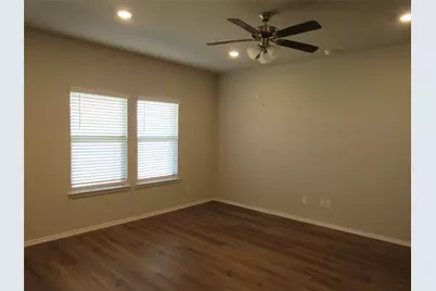 4001 Cosmos Street, Waco, TX 76655 - Photo 4