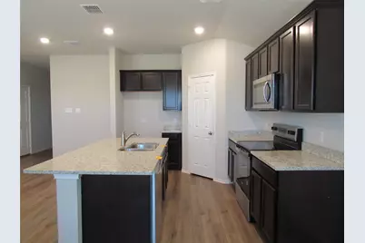 4001 Cosmos Street, Waco, TX 76655 - Photo 6