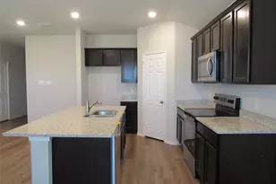 4001 Cosmos St, Waco, TX 76655 - Photo 6