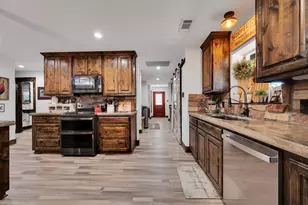 9834 County Rd 305, Grandview, TX 76050 - Photo 26