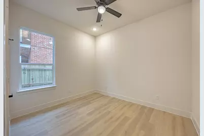 3325 Avenue G, Fort Worth, TX 76105 - Photo 22