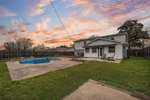 713 Kindred Ln, Richardson, TX 75080 - Photo 2