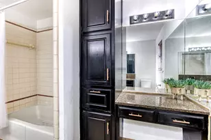 521 Val Oaks Ct, Hurst, TX 76053 - Photo 22