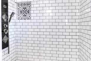 521 Val Oaks Ct, Hurst, TX 76053 - Photo 18