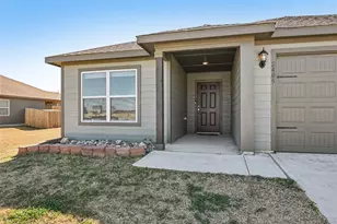 2405 Stillwater Dr, Ponder, TX 76259 - Photo 4