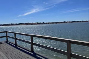 119 Lakeshore Dr, Waxahachie, TX 75165 - Photo 2