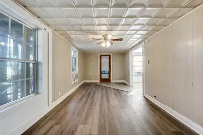 211 E Sherman Drive, Denton, TX 76209 - Photo 10