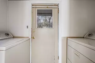 211 E Sherman Dr, Denton, TX 76209 - Photo 22