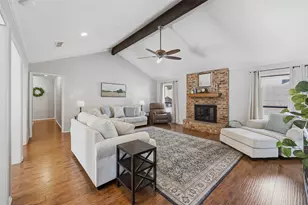 10120 Regent Row St, Benbrook, TX 76126 - Photo 6