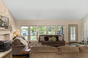 211 N Beverly Dr, Malakoff, TX 75148 - Photo 12