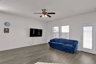 9713 Cherrywood Wy, Aubrey, TX 76227 - Photo 8