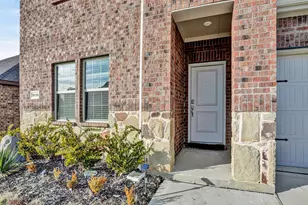 9713 Cherrywood Wy, Aubrey, TX 76227 - Photo 2