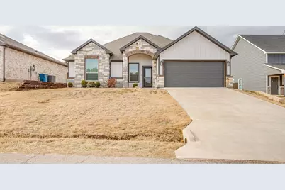 2708 San Gabriel, Granbury, TX 76048 - Photo 2