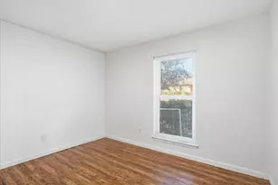 1401 Country Manor Rd, Fort Worth, TX 76134 - Photo 18