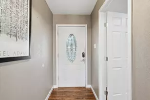 1401 Country Manor Rd, Fort Worth, TX 76134 - Photo 6