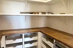 215 Salt Crk Ct, Weatherford, TX 76087 - Photo 14