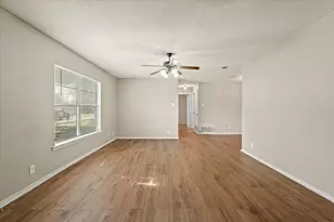 805 Mulkey Ln, Denton, TX 76209 - Photo 4