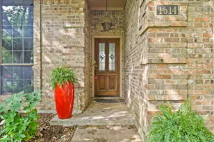 1514 Pickwick Ln, Denton, TX 76209 - Photo 4