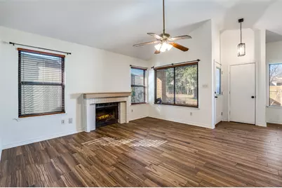 661 Prairie Dell Street, Lewisville, TX 75067 - Photo 2