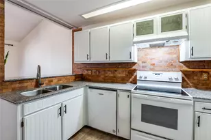 661 Prairie Dell St, Lewisville, TX 75067 - Photo 6