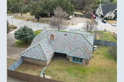 3658 Racquet Club Drive, Grand Prairie, TX 75052 - Photo 2