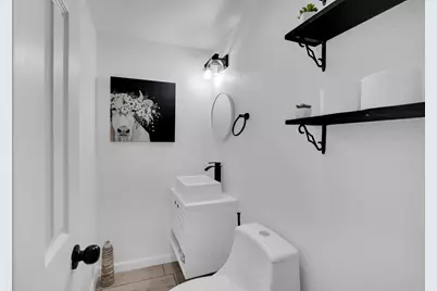 805 E Wise Street, Bowie, TX 76230 - Photo 14