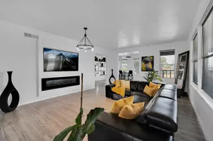 805 E Wise St, Bowie, TX 76230 - Photo 8