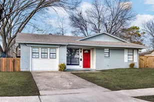 121 Sunflower Dr, Garland, TX 75041 - Photo 2