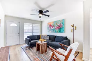 121 Sunflower Dr, Garland, TX 75041 - Photo 4