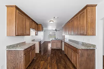 4925 Fitzhugh Avenue, Fort Worth, TX 76105 - Photo 16