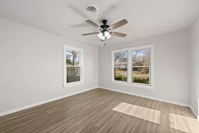 2400 S 26th Street, Waco, TX 76706 - Photo 12