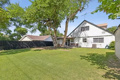 2312 Valleywood Drive, Carrollton, TX 75006 - Photo 24