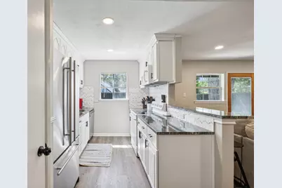 2312 Valleywood Drive, Carrollton, TX 75006 - Photo 10