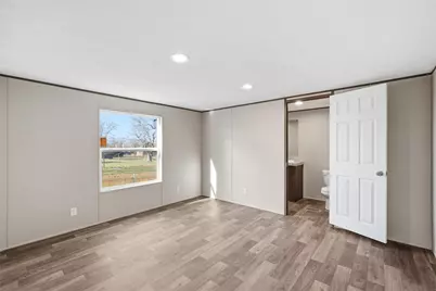 618 E 6th Street #B, Blum, TX 76627 - Photo 12