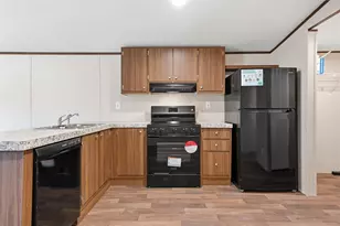 618 E 6th St, Blum, TX 76627 - Photo 8