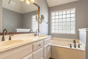 18944 Ravenglen Ct, Dallas, TX 75287 - Photo 12